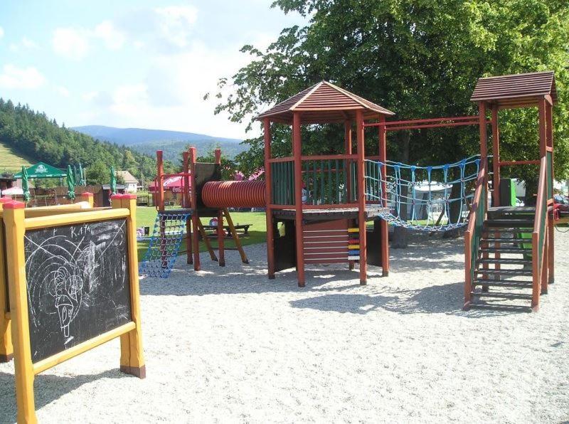 Chata Na Poskle U Lesa S Vyhledem Hutisko Exterior photo